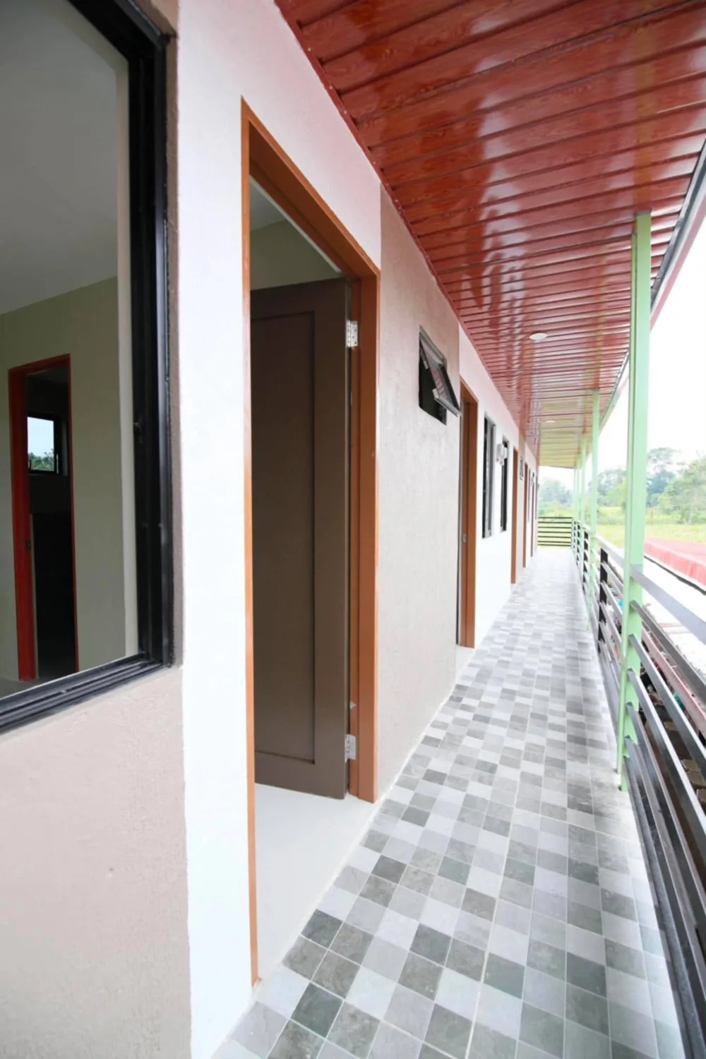 Upper-floor corridor at Rohan’s Boarding House at Rohan’s Boarding House in Alae, Manolo Fortich